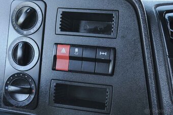 MERCEDES ATEGO HÁKOVÝ NOSIČ KONTAJNEROV HYDRAULICKÁ RUKA EU6 - 16
