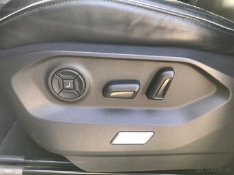 VW Touareg 4x4,Webasto,kamera,nočné videnie,asistenty - 16