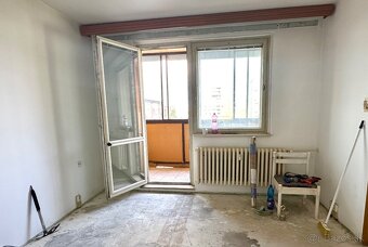 2-izbový byt s lodžiou, ul. Mládeže, PP,začatá rekonštrukcia - 16