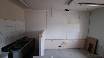 PREDAJ - Kompletne prerobený 3 izbový prízemný rodinný dom - 16