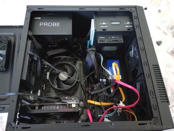 Nový, malý, herný počítač - 16