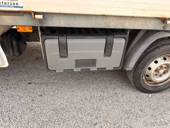 Iveco Daily 2.3 JTD Valník 2012 97 606 km 7 míst - 16