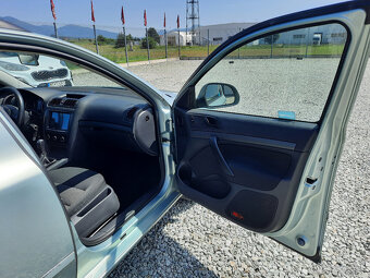 Škoda Octavia Combi 1.6 Classic - 16
