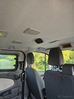 Ford Tourneo Custom - 16