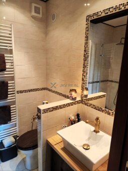 Na predaj drevenica s veľkým pozemkom - 1194 m² a bazénom v  - 16