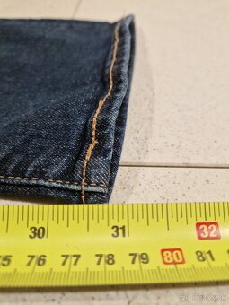 Džíny Levi's 502 W34 L32 - 44x78x107x19 cm p463 - 16