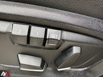 BMW X5 xDrive30d A/T M-Packet, Slovenské vozidlo - 16