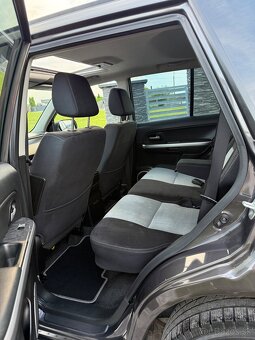 Suzuki Grand Vitara 2.4 Limited Edition benzin facelift 4x4 - 16