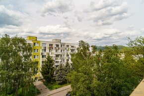 3 izbový byt s loggiou a parkovacím miest  v Žiari n/Hronom - 16