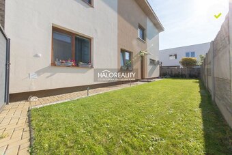 HALO reality - Predaj, trojizbový byt Slovenský Grob, Malý R - 16