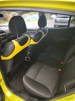 TOP STAV 2010 Kia Picanto 1.1 48 kW - klíma, STK/EK 03/2027 - 16