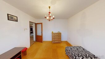 4 IZBOVÝ RODINNÝ DOM S GARÁŽOU LEN 6 km OD TERMÁLNEHO MESTA - 16