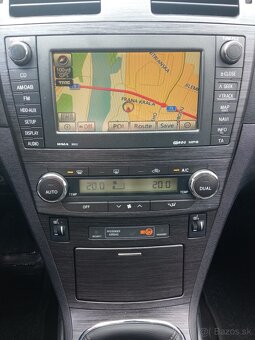 Toyota Avensis D4D T27 2.2d 110kw Premium - 16