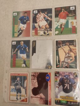 Predam zberatelske kalendare, kalendariky a vlajocky - 16