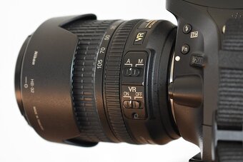 Nikon D5200 s VR objektivom 18 - 105 AF-S - 11 tisic zaberov - 16