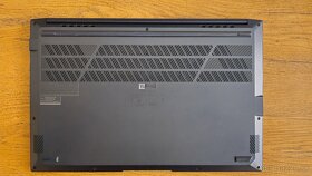 Výkonný ASUS Vivobook Pro 15 OLED - 16