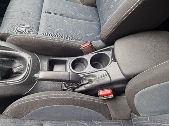 Citroën C4 1.6 VTi Attraction 88KW SR 1majitel Top Stav - 16