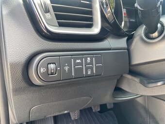 Predám KIA XCEED 1,5 T - GDI 103kW  M6 GOLD - 16