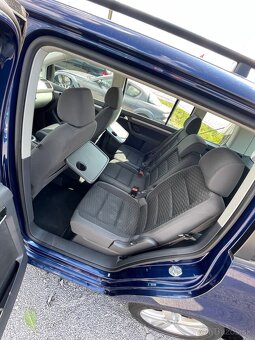 Volkswagen Touran 2.0 TDI DSG WEBASTO r.v.2007 - 16