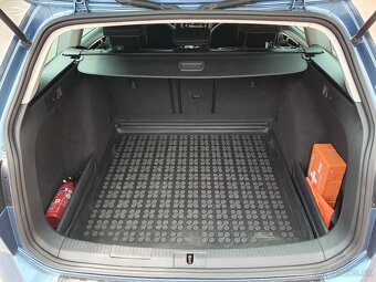 VW GOLF VII VARIANT 2.0 TDI HIGHLINE - 16