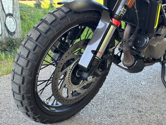Husqvarna Svartpilen 125 2023, krasny stav - 16