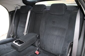 HONDA CIVIC 8G 1,8i -VTEC - 16