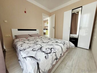 Dvojizbový luxusný apartmán v exkluzívnom komplexe - 16