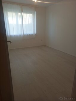 Predám byt 62m2; záhrada 53m2,parkov.miesto, RAJKA Maďarsko - 16