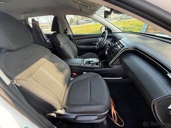 Hyundai Tucson 1.6 TGDi STYLE HEV. 6AT, Navy,Kamera,Záruke.. - 16