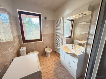 REZERVOVANÉ - Bungalov s veľkým pozemkom 1103m² Rudina - 16