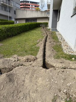 Prace na zahradách - 16