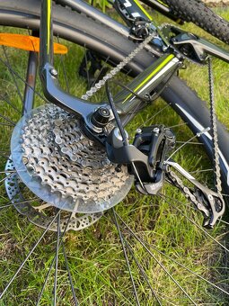 Predám nový horský bicykel Specialized Rockhopper Expert EVO - 16