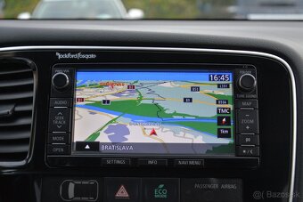 Mitsubishi Outlander 2.20 4×4 SR. voz, 7miestne - 16