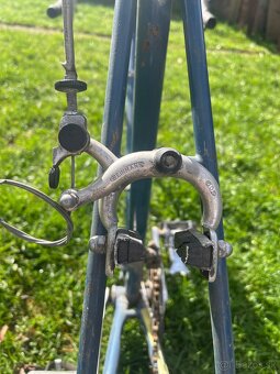 Závodný bicykel peugeot s odznakom - 16