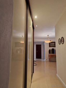 Predaj pekný RD s bazénom v Nitre - Na prameni - 16