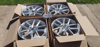 Cx-5 cx-30 vitara tucson santafe sportage 5x114,3 r18 cr-v - 16