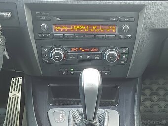 BMW 318 LCI e90, originál M-Packet, pravidelný servis - 16
