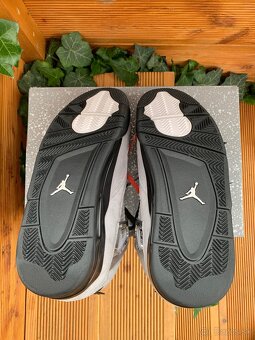 Jordan 4 CUSTOM - 16
