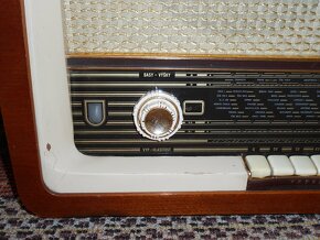 Retro rádio Tesla a magnetofón - 16