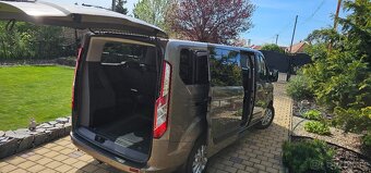 Karavan 8 miestne auto Prenajom - 16