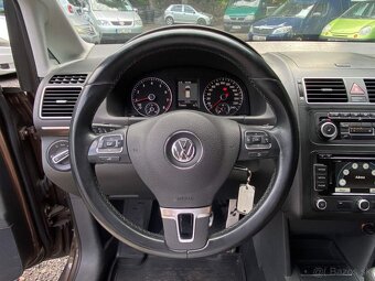 VW Touran 1.4 TSI 103 kW Highline 2010 xenony tažné serviska - 16