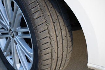 aj NA SPLÁTKY Seat Leon 1.4 TSI benzín - 16