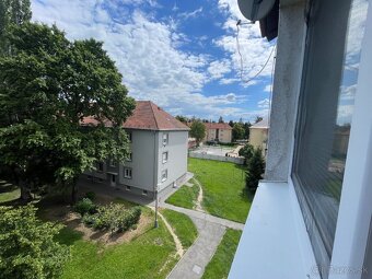 Pekný a priestranný 3 izbový byt v Seredi - 16