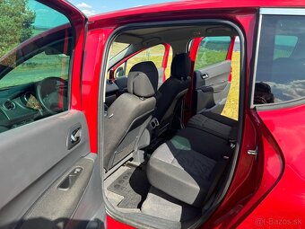 Peugeot 3008 - 16