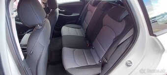 Hyundai i30 CW 1.5 DPi 81kW Comfort - 16