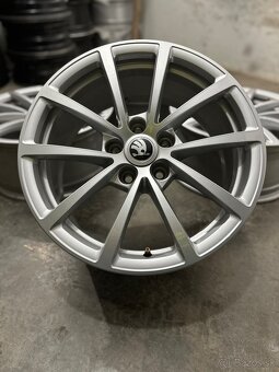 Hliníkové disky 5x112 R17 Audi A6 C8 , VW , Škoda , Seat - 16