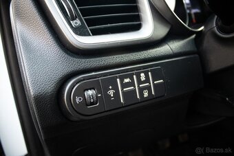 Kia Ceed SW 1.5 T-GDi Silver 1. majitel v záruke. - 16