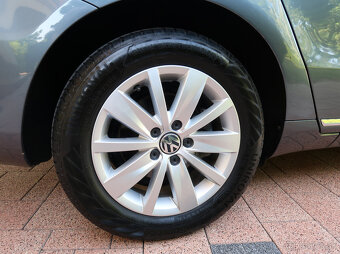 Volkswagen Passat Variant 1.6 TDI 2013  Facelift - NAVI PDC - 16