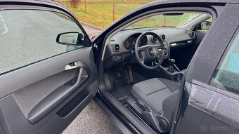 Audi A3 1.6 Ambiente - 16