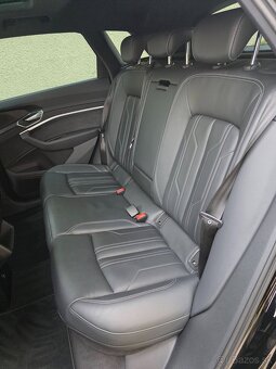 Audi e-tron 50 S-LINE 230 kW 313PS Quattro, Panoráma, Matrix - 16